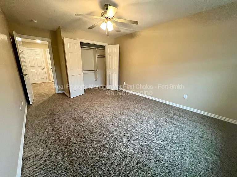 6617 Leightyn Ln — Photo 22