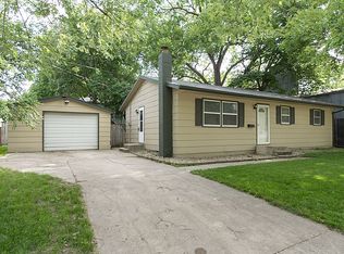 330 North Ave, Nevada, IA 50201