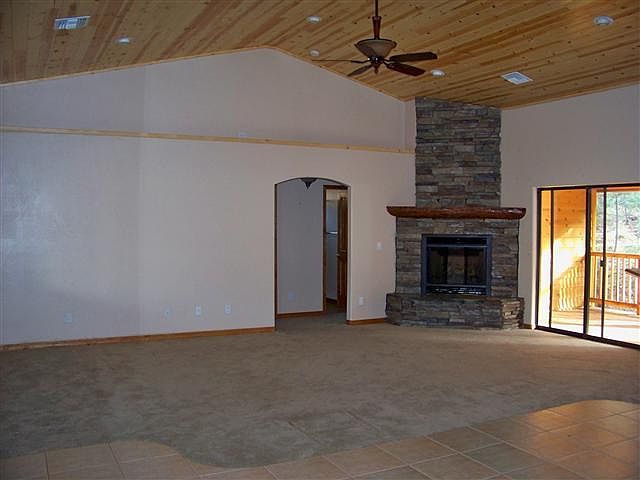 2nd image of 2231 E Evergreen Ln