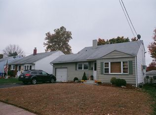 49 Broadway Ave, Colonia, NJ 07067