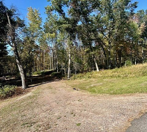3rd image of 00 Garage Road