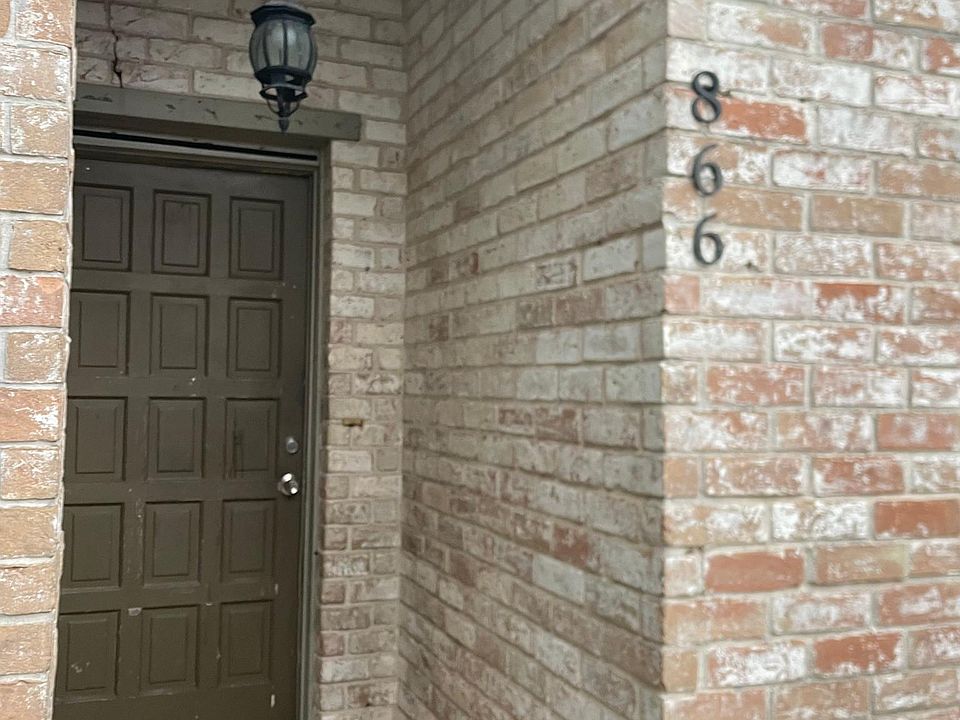 1st image of 866 N Live Oak Ave