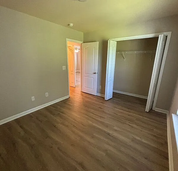 504 Savannah River Dr — Photo 22