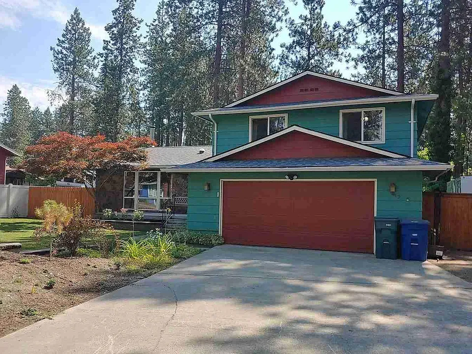 413 S Ponderosa Loop