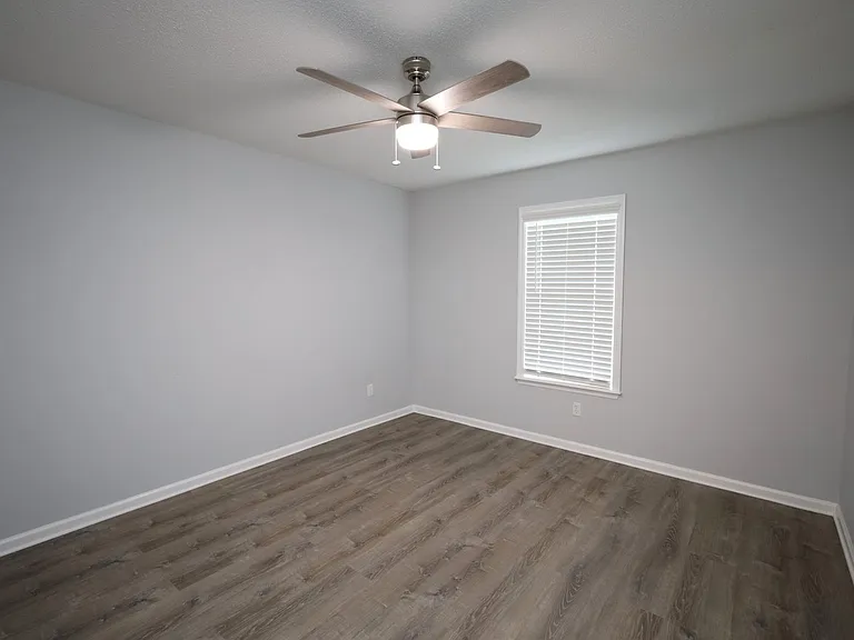 3834 Merriman Ct — Photo 7
