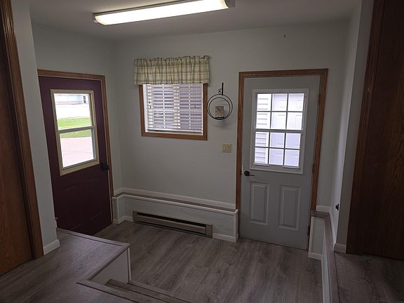 4th image of 2506 River Rd