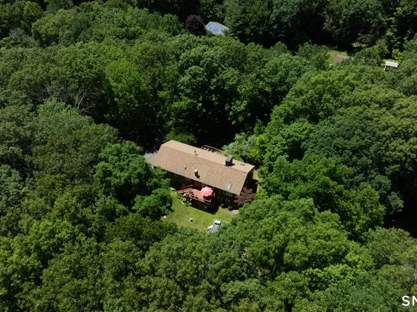 9 Firelight Drive, Danbury, CT 06810