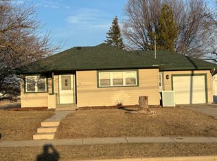 401 Independence Ave S, Clarks Grove, MN 56016