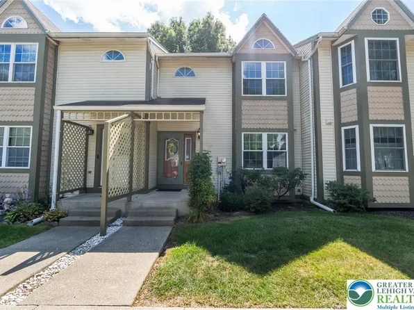 104 Franklin Ct, Bethlehem, PA 18020