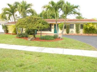 10321 SW 43rd St, Miami, FL 33165