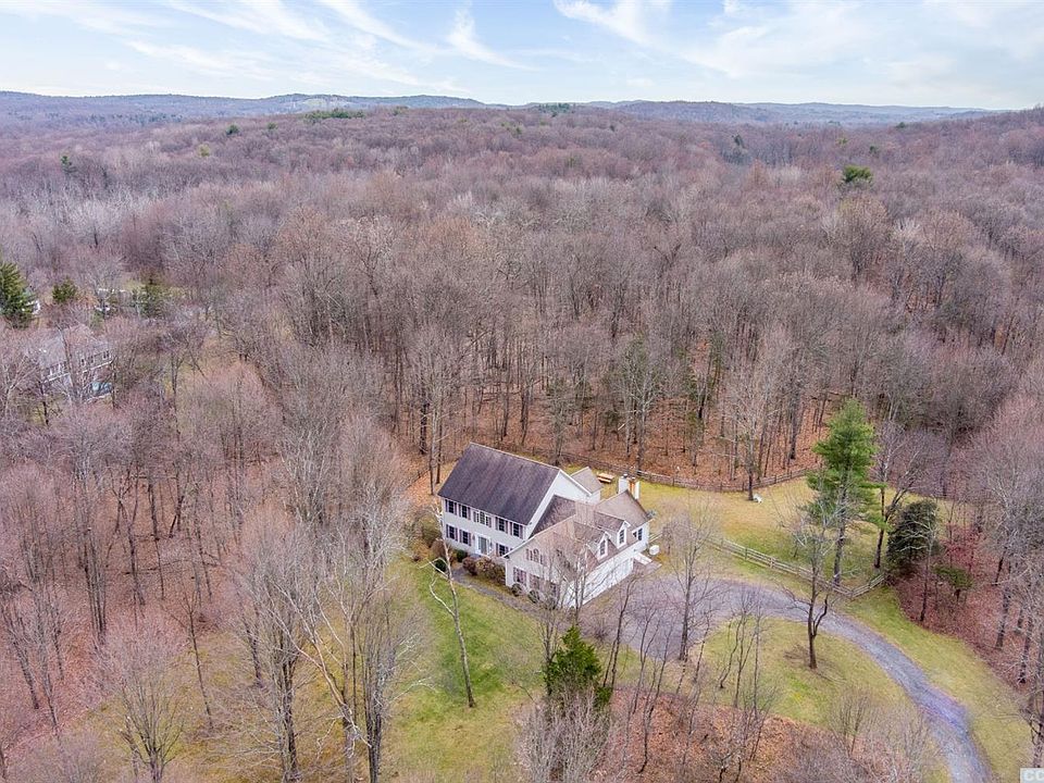 2nd image of 74 Williams Rd