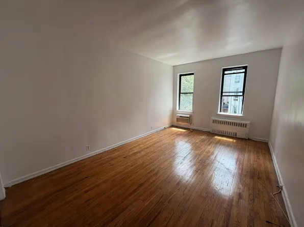 418 East 88th Street image 1 of 4