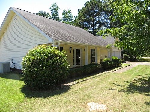 3rd image of 13781 Blake Dr
