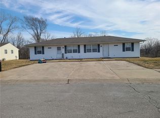 1101-1103 N Aztec Ct, Independence, MO 64056