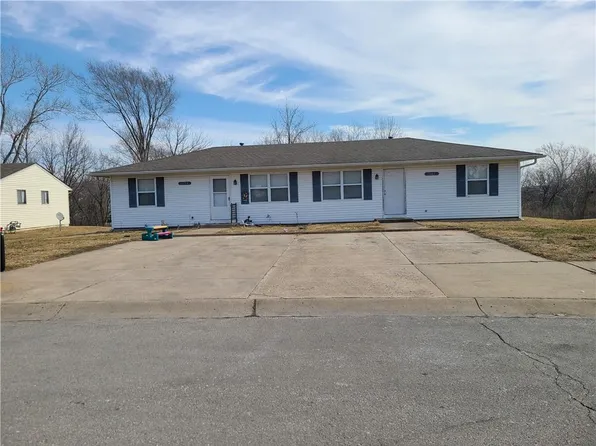 1101-1103 N Aztec Ct, Independence, MO 64056