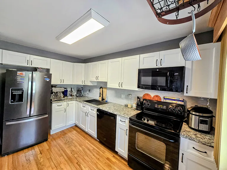 613 Augusta Cir — Photo 7