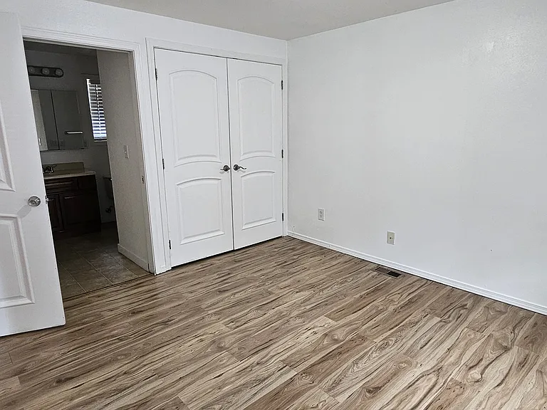 8615 John Dower Rd SW — Photo 12