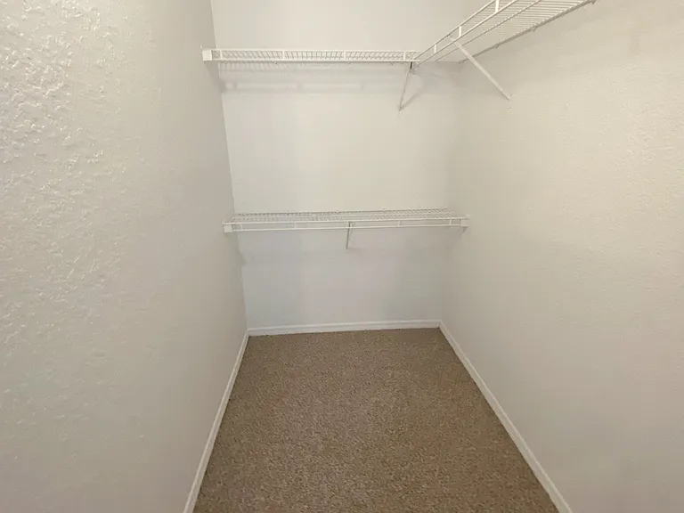Madison Commons Apartments — Photo 18