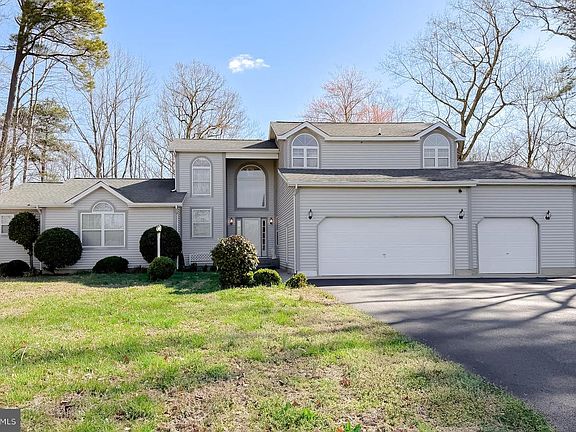 2nd image of 48712 Packer Ct