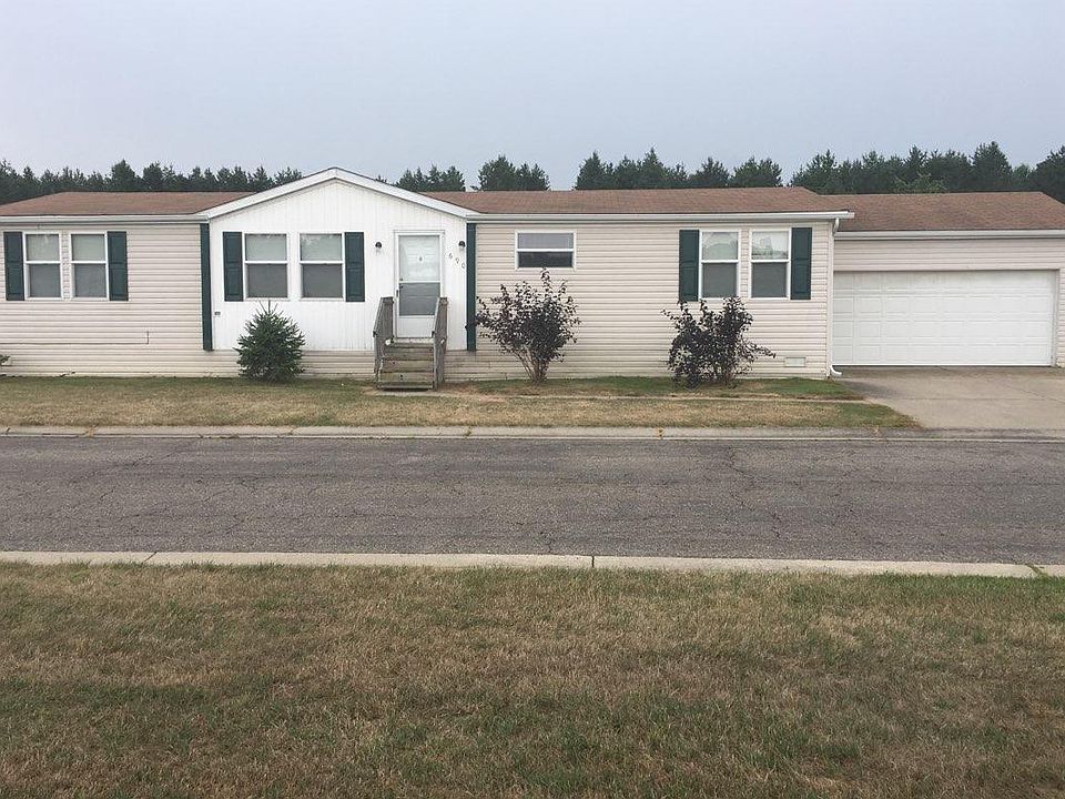 1st image of 690 Thomas J Dr