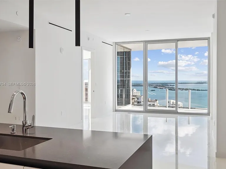 300 Biscayne Boulevard Way #3805W — Photo 8