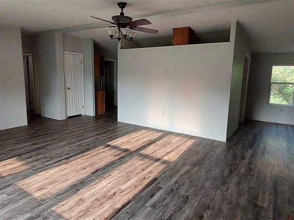 4th image of 16265 Carole Dr