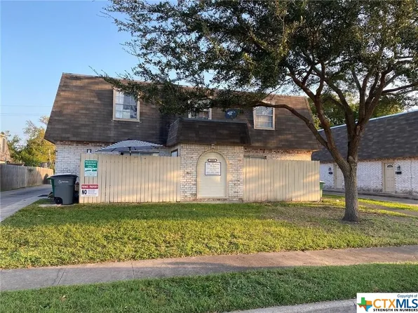 1810 Lawndale Ave, Victoria, TX 77901