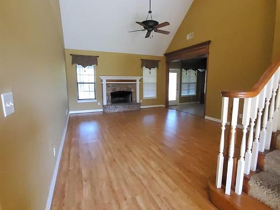 5th image of 7606 Veranda Dr