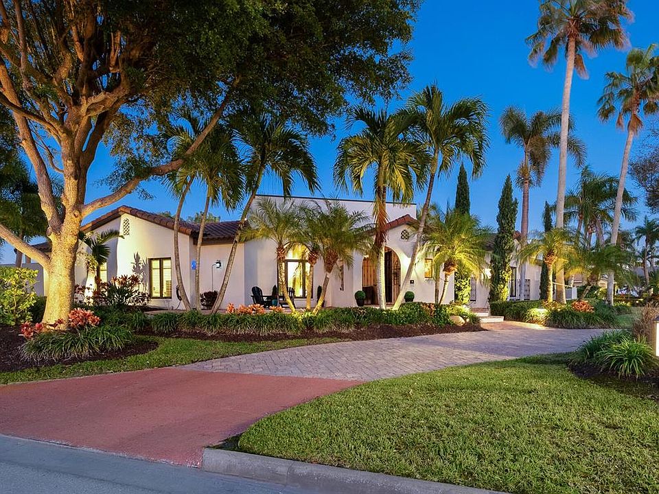 1st image of 319 Bird Key Dr