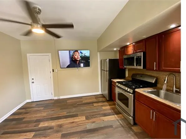 1514 W Champlost St APT 2F, Philadelphia, PA 19141