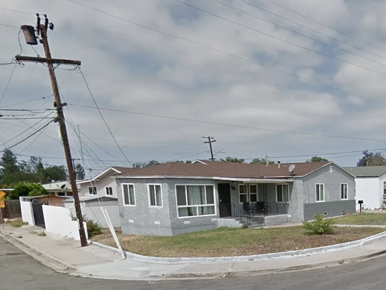 2544-2546 Violet St — Photo 1