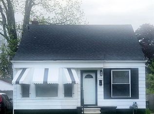 9536 Artesian St, Detroit, MI 48228