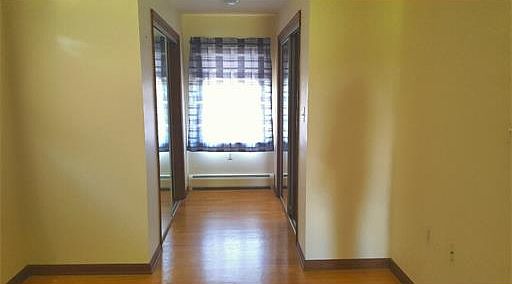 4th image of 423 Vanderbilt Ave