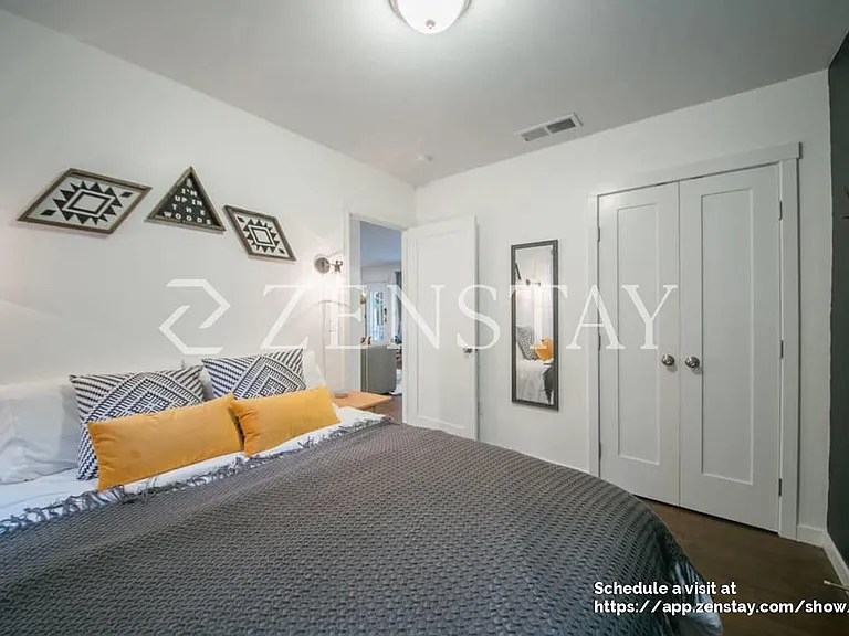 10541 Old River Rd — Photo 15