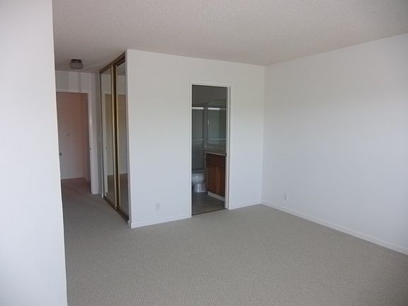 5th image of 1602 Vista Del Sol