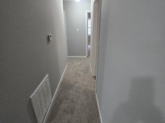 5th image of 841 Carrington Dr