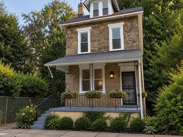 121 E Pleasant St, Philadelphia, PA 19119