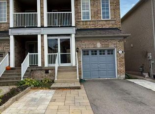 165 Warwick Cres, Newmarket, ON L3X 2S3