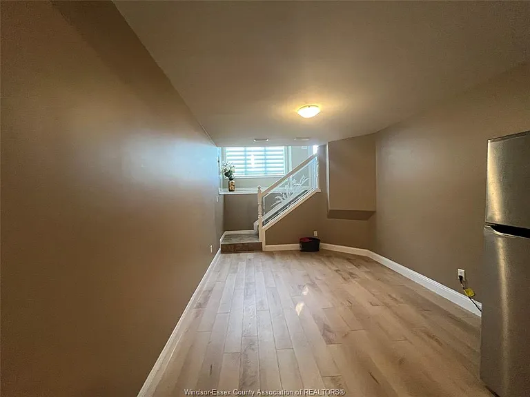 1161 Jefferson Blvd — Photo 13