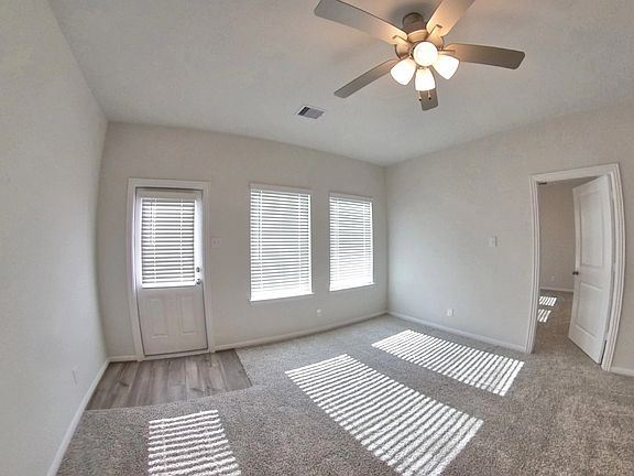 3rd image of 14911 Hidalgo Valley Ln