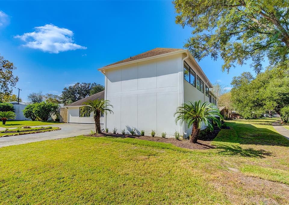 1st image of 5043 Glenmeadow Dr