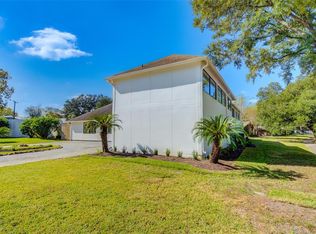 5043 Glenmeadow Dr, Houston, TX 77096