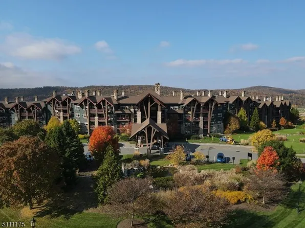 3 Wild Turkey Way 205 207 #205, Hardyston Twp., NJ 07419