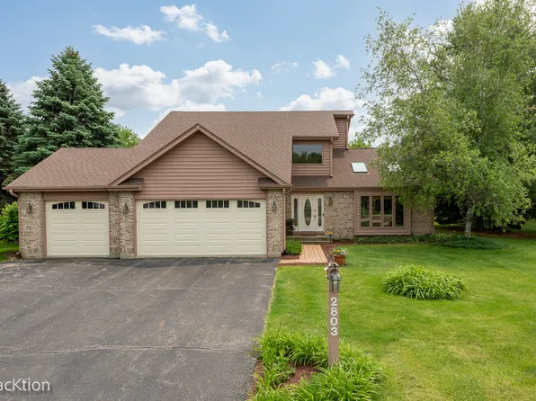 2803 Monterra Dr, Spring Grove, IL 60081