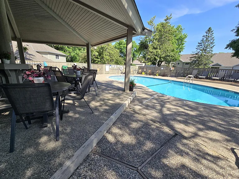 14342 Fairway Dr — Photo 17