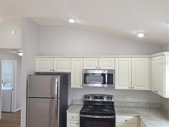 4th image of 2294 Trailwinds Ter