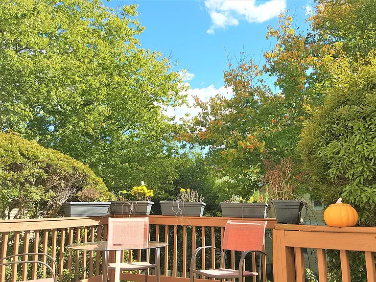 102 Duncan Ct #B — Photo 23