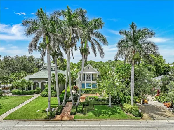 419 Central AVE, NAPLES, FL 34102