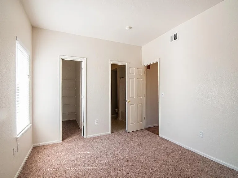 905 S Zeno Way #201 — Photo 7