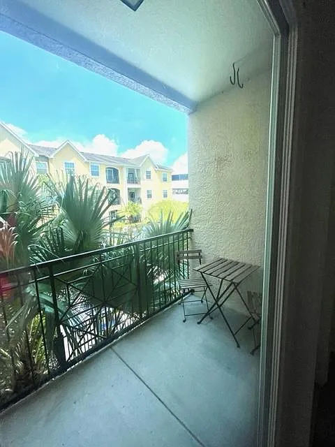 1 bed, 688 sqft, $1,625 — Photo 3